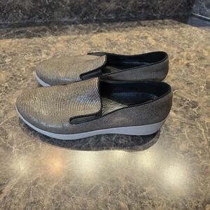 Fitflop superskate chocolate brown lizard slip on sneakers size 6.5